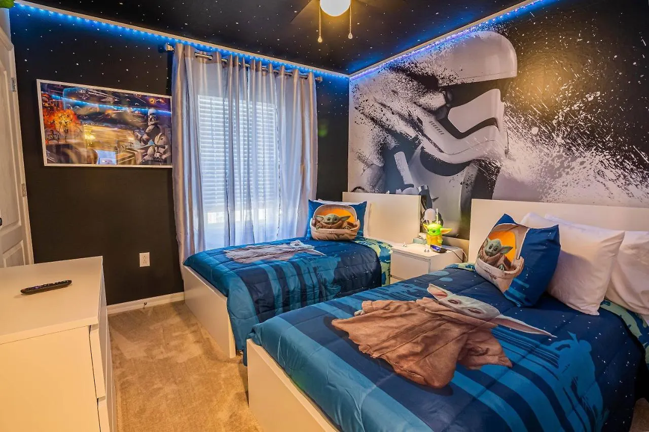 Home W Pool Game Room In Resort W Clubhouse Davenport United States